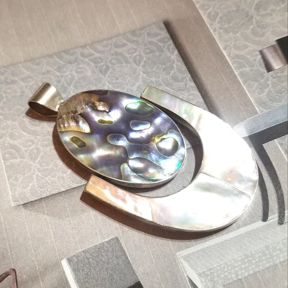 1960s Modernist Designer Abalone MOP Hinged Sterling Pendant - Picture 2 of 8
